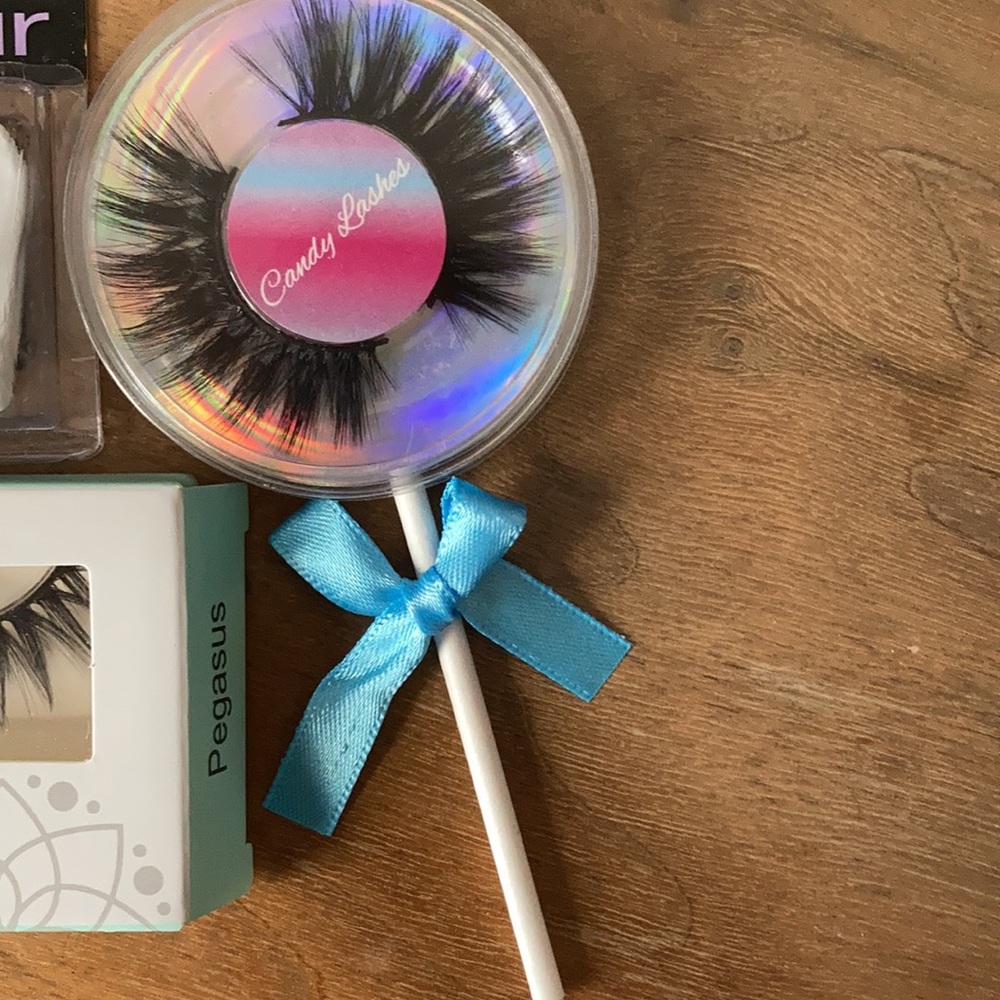 Eyelash bundle - Picture 2 of 5